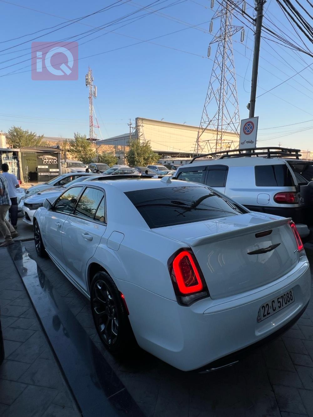 کرایسلەر 300